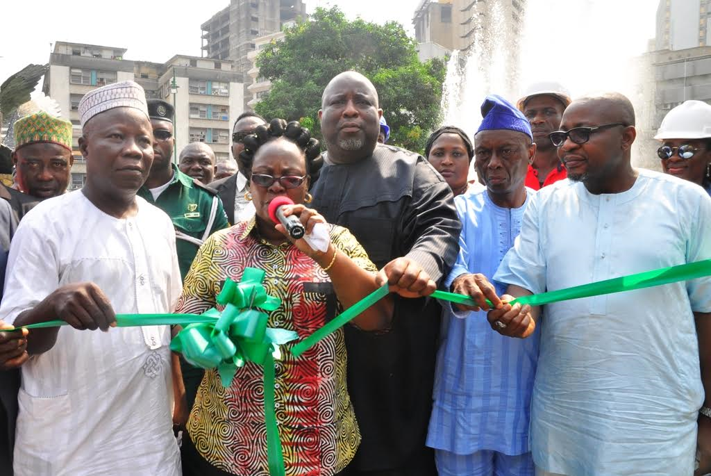 Photos Gov. Ambode Commissions newly upgraded Eagle Square, Tinubu at Lagos Island to