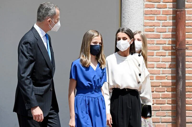 Infanta Sofia wore a new printed pleated dress from Mango, Queen Letizia wore an ecru fontana blouse from Maksu