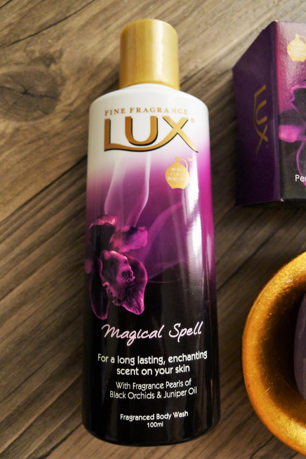 Bathe with Perfume Everyday with LUX: A Review of LUX Magical Spell
