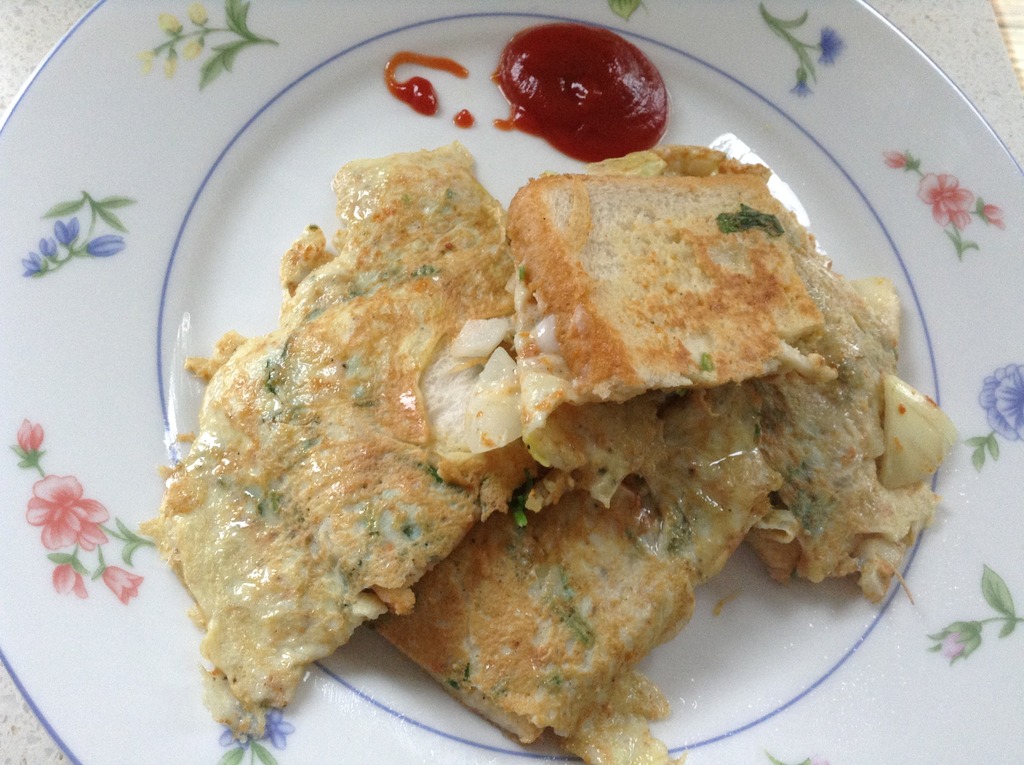 Cooking With Swapna: Homemade Indian street style Egg Bread Omelette