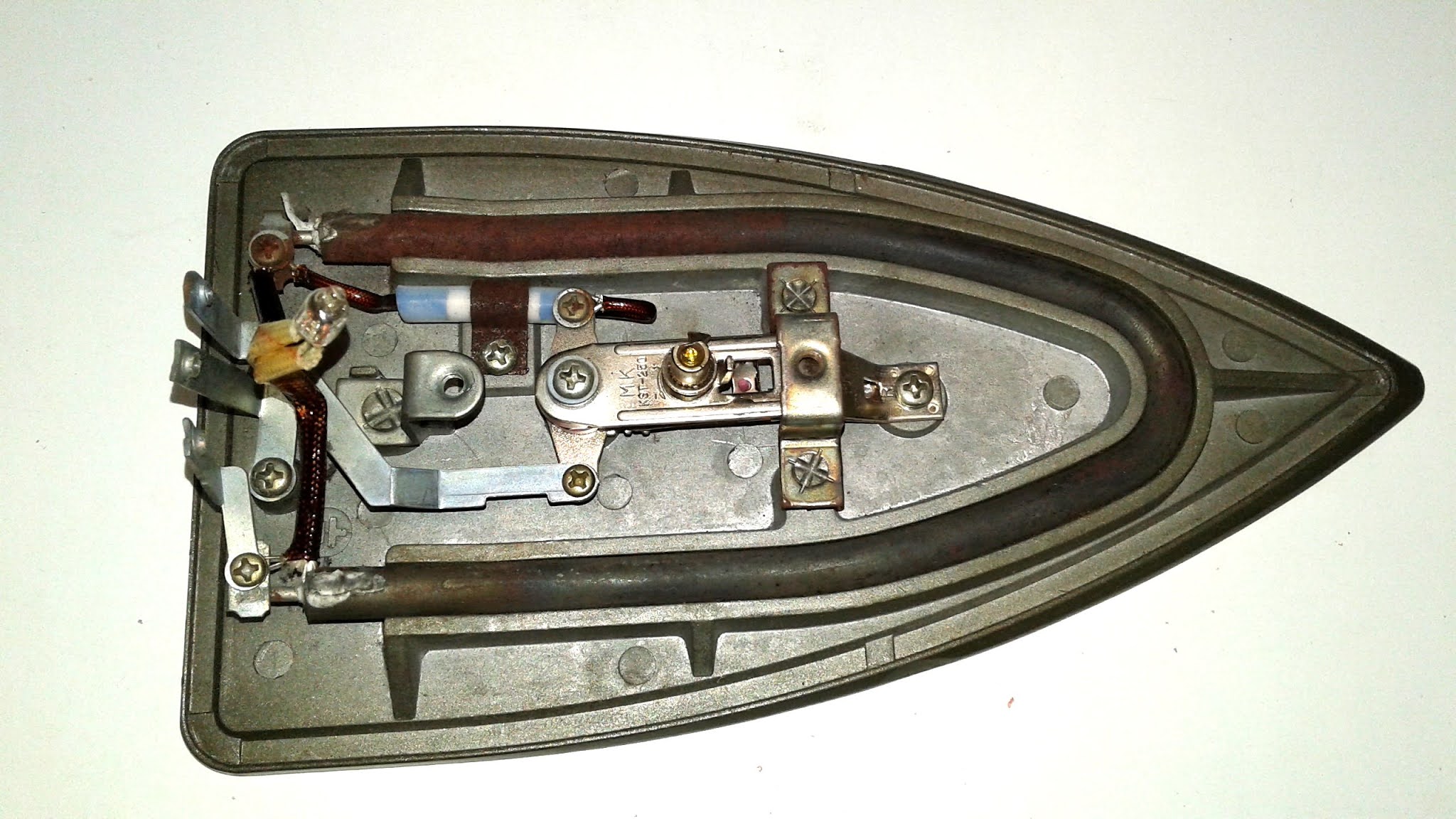  Automatic Electric Clothes Iron Not Heating Up