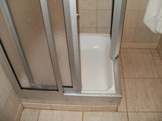 TRABAJAMOS LA MADERA EL HIERRO Y EL ALUMINIO y la combinacion de los