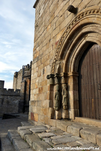 Detalle puerta Sta Maria del Azogue