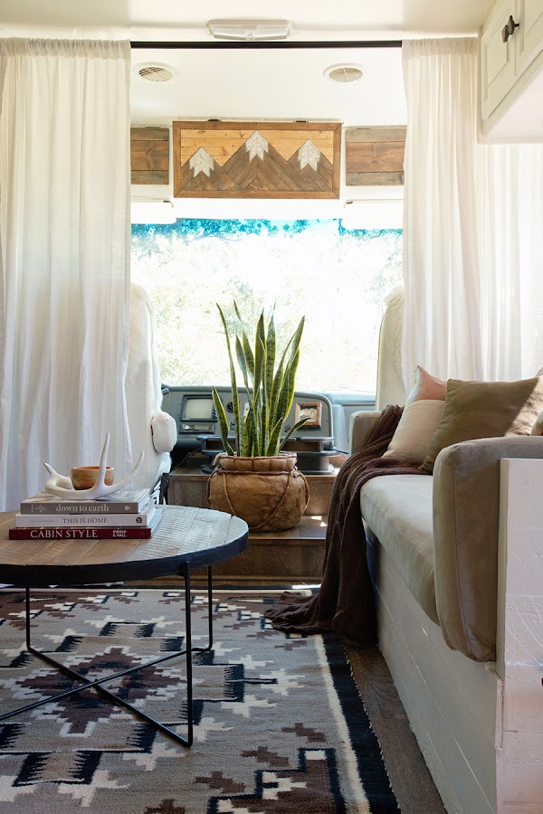 Antes y después de una autocaravana reformada con mucho encanto_15