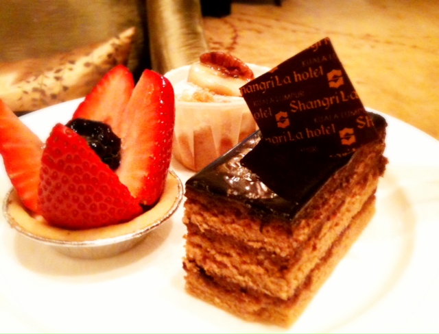 Afternoon Tea at Shangri-La Hotel ~ As Life Goes On