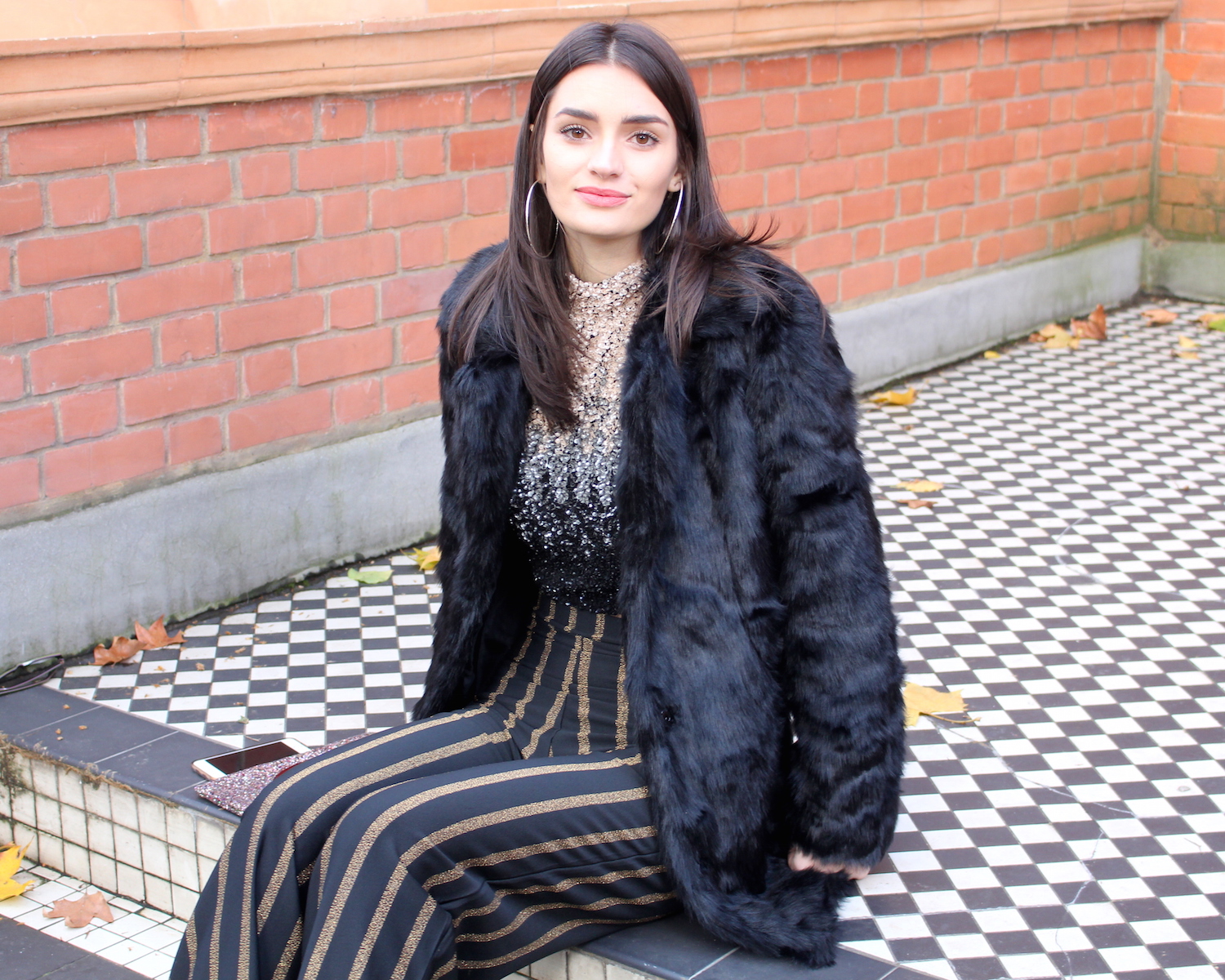 peexo fashion blogger wearing sequins and faux fur