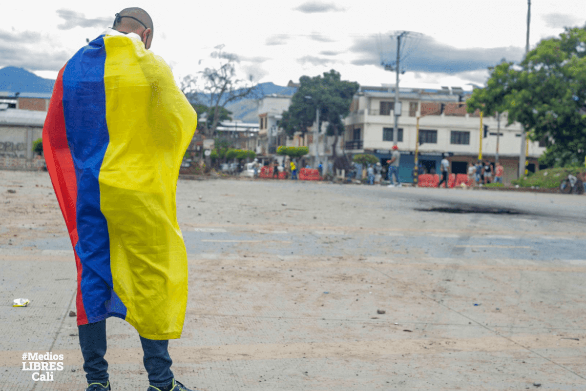 Estudiantes y profesores crean la “Brigada Cali Resiste” tras represión en Colombia