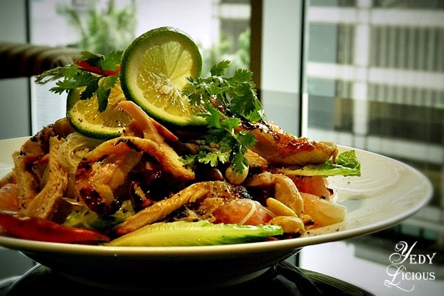Thai Salad | Nostalgia Dining Lounge Restaurant at Oakwood Hotel in Ortigas Blog Review. Formerly Oakroom Resturant. Nostalgia BLOG REVIEW MENU CONTACT NO PRICE ADDRESS WEBSITE FACEBOOK INSTAGRAM 