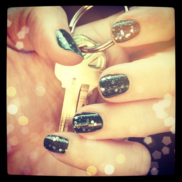 nails, keys, glitter manicure