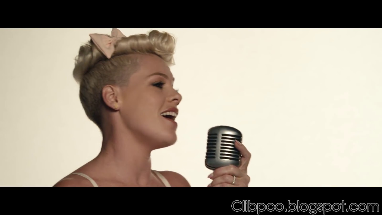 Гив ми лов. P!NK just give me a reason. Pink just give me. Just give a reason. P!NK and Ruess.