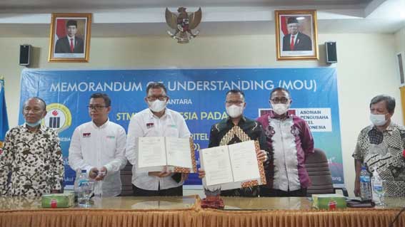 STMIK Indonesia Padang MoU dengan DPD Aprindo Sumbar