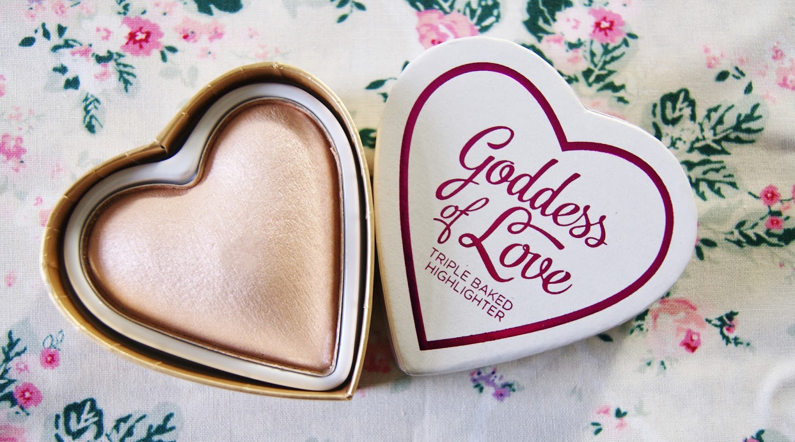 BEAUTY REVIEW: I HEART MAKEUP GODDESS OF HIGHLIGHTER - A Life With Frills