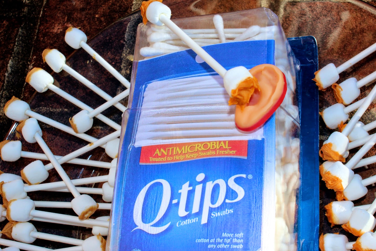 Bolling With 5 Edible Ear Wax!