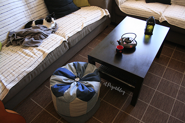 Crea un pouf reciclando unos vaqueros viejos - Diseño, materiales y paso a paso
