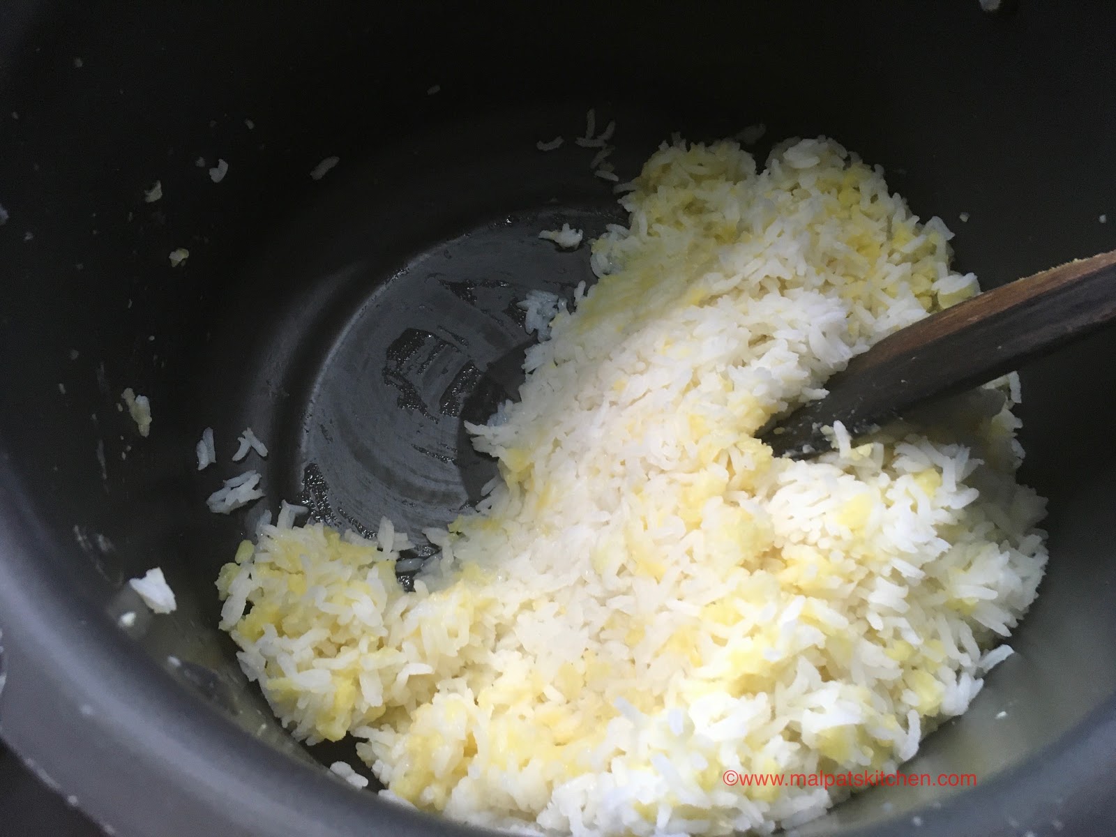 How to Pressure cook Rice and dhal in pressure cooker, for pongals
