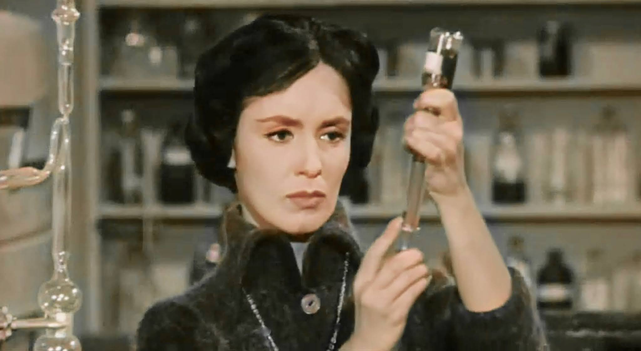 Susan Cabot in THE WASP WOMAN.