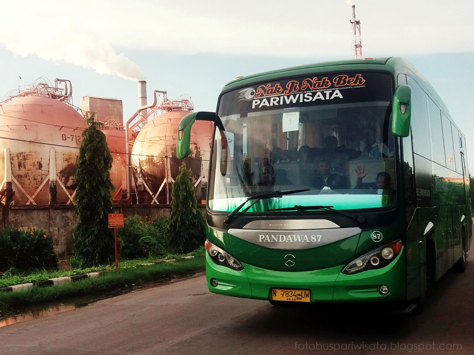 Pandawa Wisata Cianjur: Mengarungi Pesona Alam Jawa Barat dengan Armada yang Terpercaya