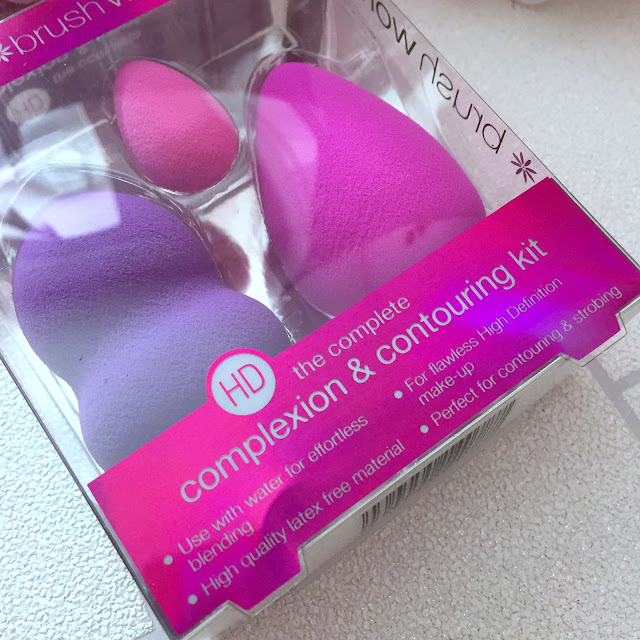 Brush Works The Complete Complexion And Contouring Kit - Can It Be As Good As A Beauty Blender? 