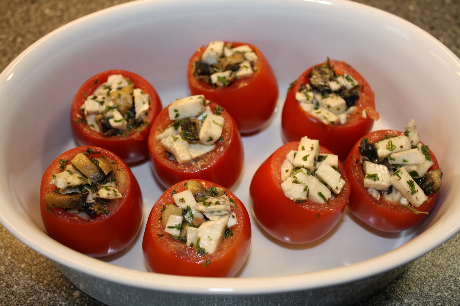 Ich glaub, ich mach jetzt auch mal nen LCHF Blog...: Gefüllte Tomaten ...