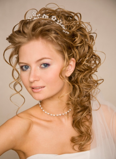 curly prom hairstyles for long hair