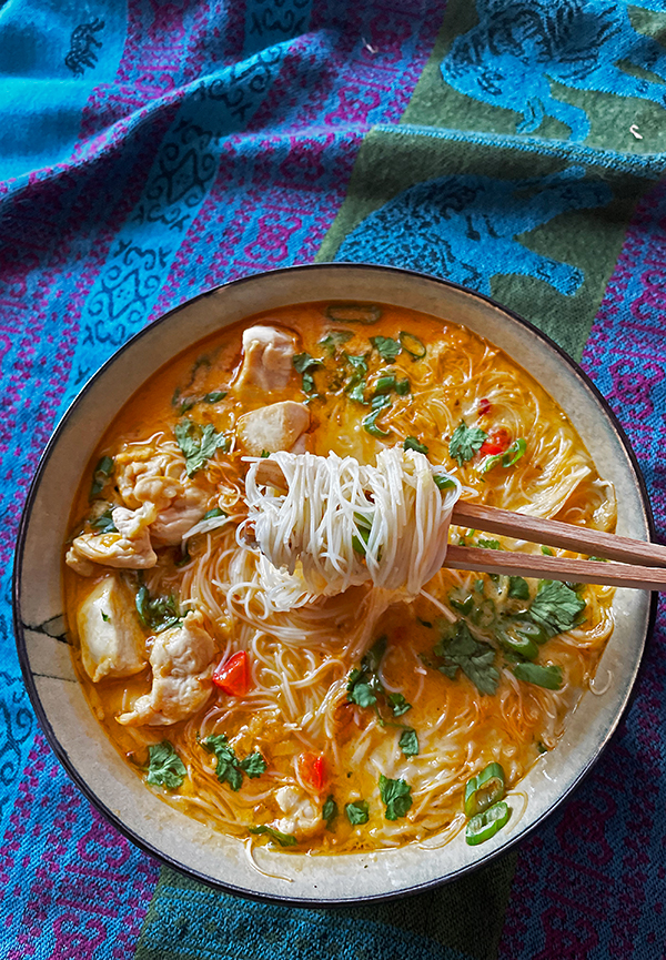 Riz thaï, poulet curry & coco