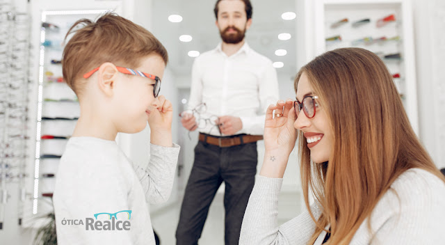 Dicas Ótica Realce: Transitions reforça cuidado com os olhos das crianças na volta às aulas