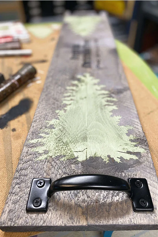 Table runner with trees and handles