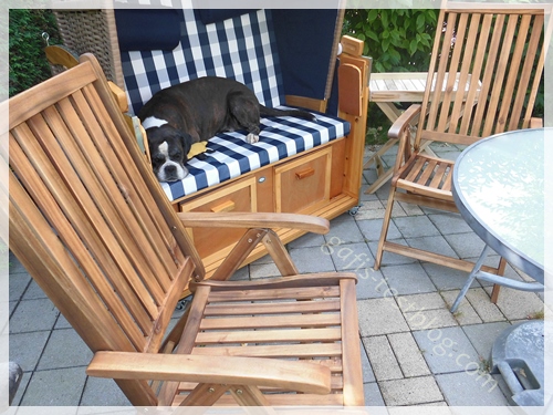 gafi's-Testblog •~°: Neue Gartenmoebel aus Akazie- und Teakholz