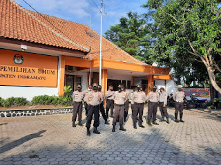 Apel Kesiapan Polres Indramayu Sambut Pleno KPU Apel Kesiapan Polres Indramayu Sambut Pleno KPU