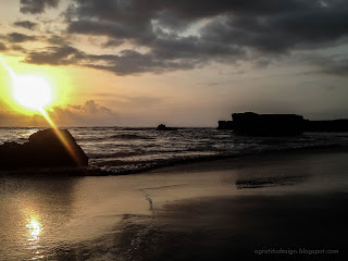 Natural Atmosphere Of Sunset Moment By The Beach At Batu Bolong Beach, Canggu Village, Badung, Bali, Indonesia