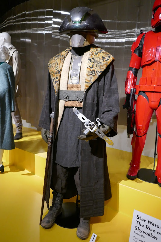 Billy Dee Williams Star Wars: The Rise of Skywalker Lando Calrissian Pasaana costume Billy Dee Williams Star Wars Rise of Skywalker Lando Calrissian Pasaana costume