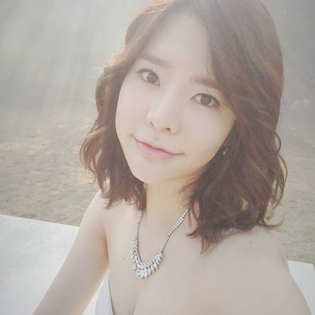 Snsd Sunny Posed For A Pretty Selfie Wonderful Generation