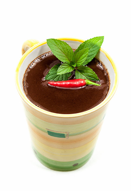 Hot chocolate min and chili - vroča čokolada z meto in čilijem blog post