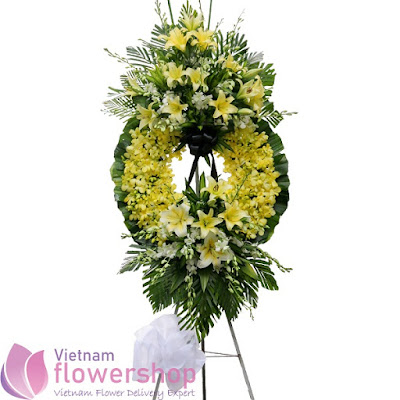 Funeral flower arrangement delivered to funeral home