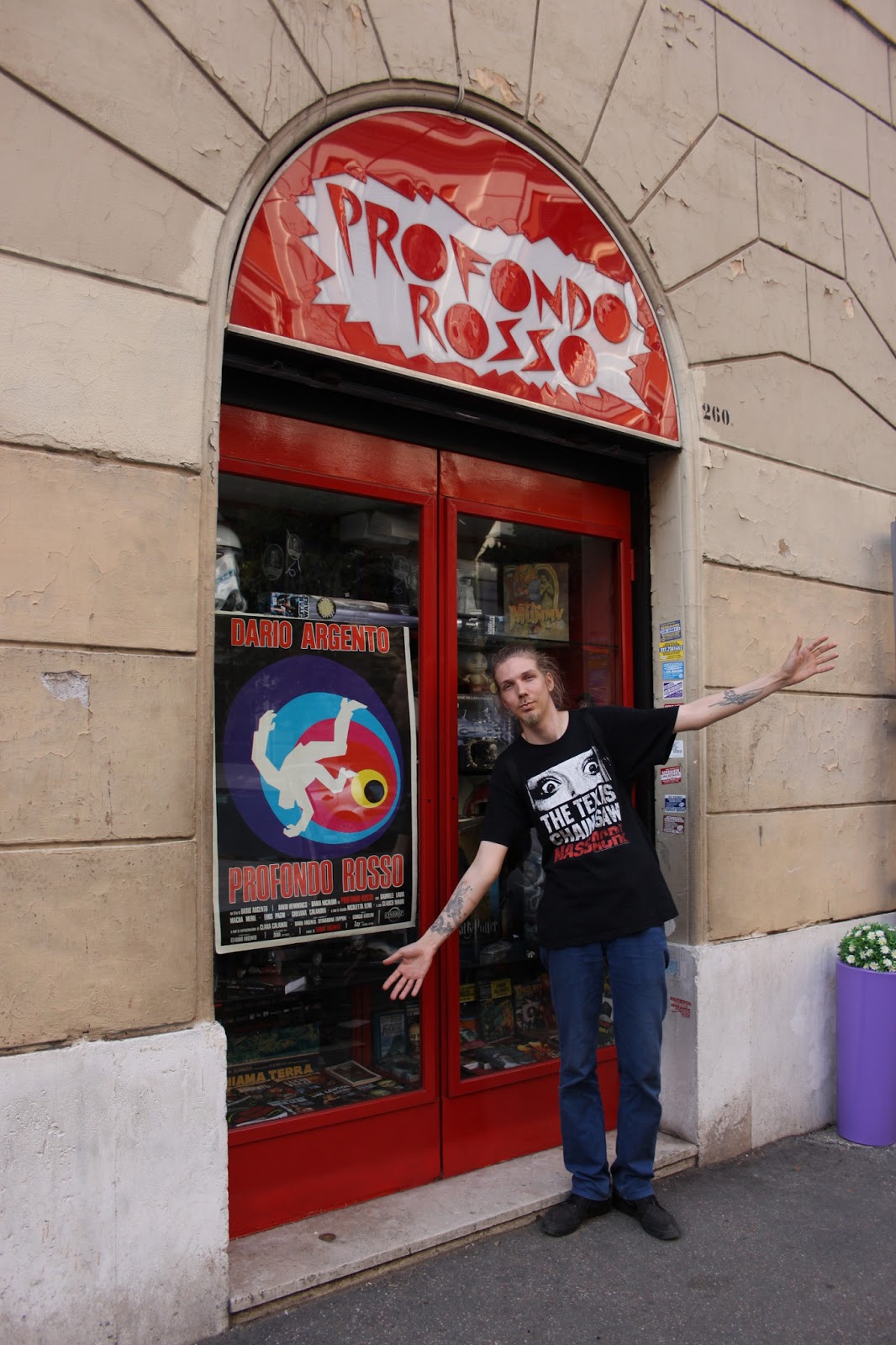 The Cinescapader: Visiting Profondo Rosso Store / Museo Degli Orrori di ...