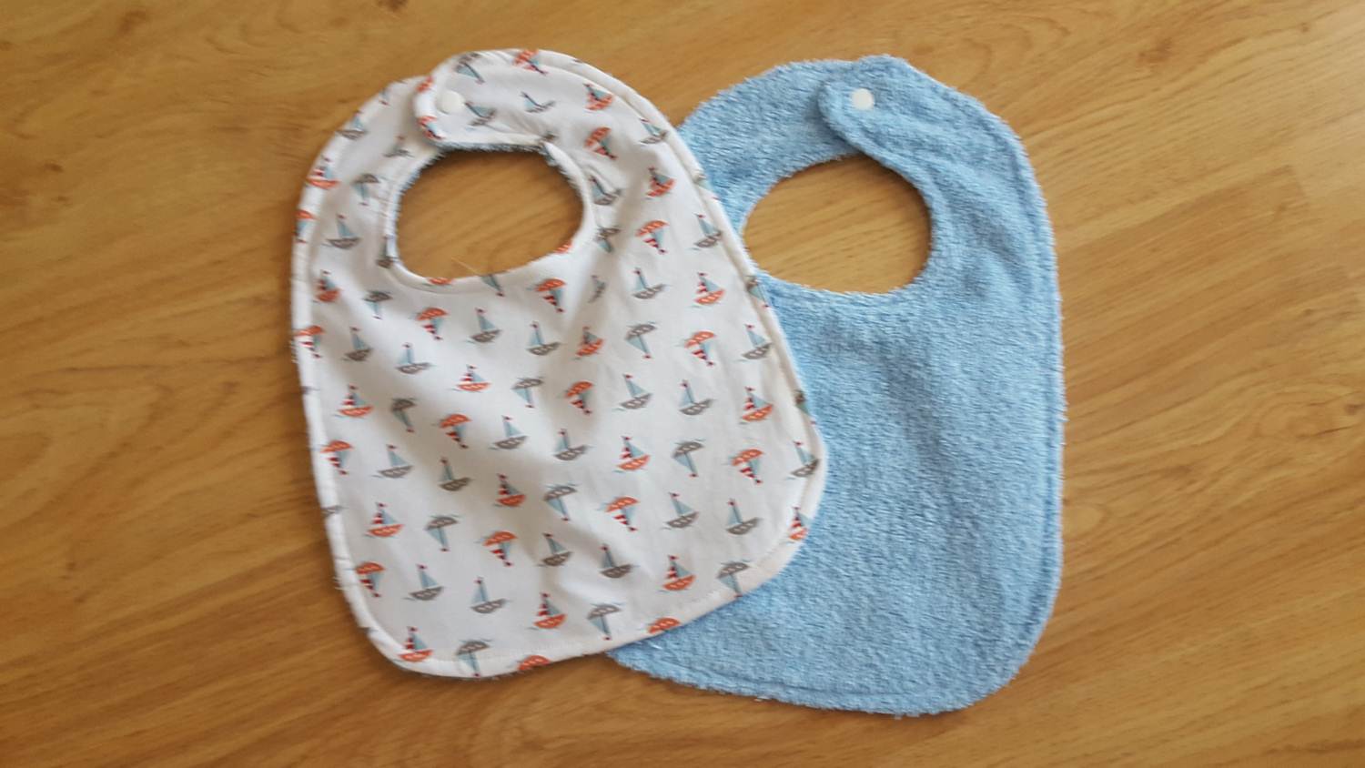 DIY large towel backed baby bib with free pattern Keeping it Real