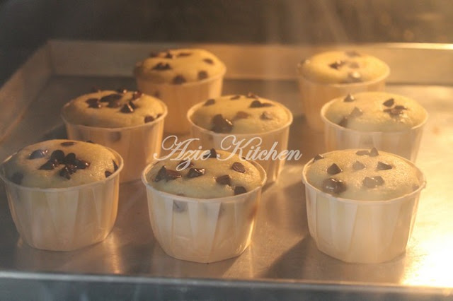 Chocolate Chips Muffin Paling Simple Azie Kitchen