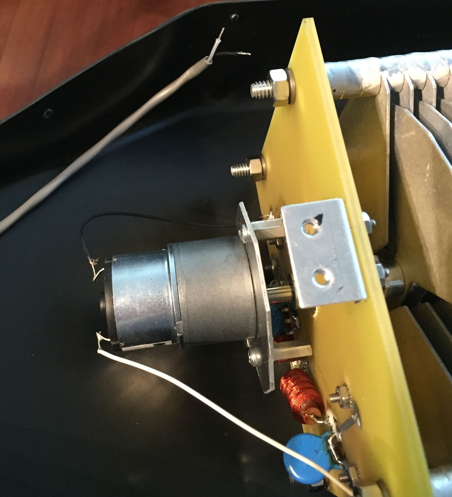 Time to look inside the MFJ 1788 • AmateurRadio.com