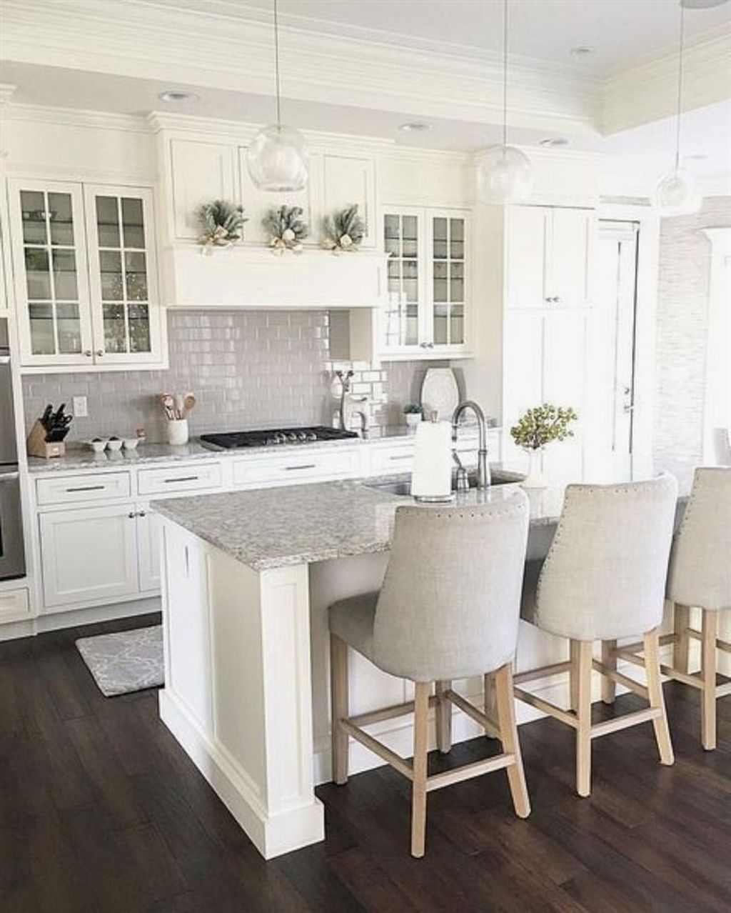 30+ Inexpensive White Kitchen Decor Ideas To Try