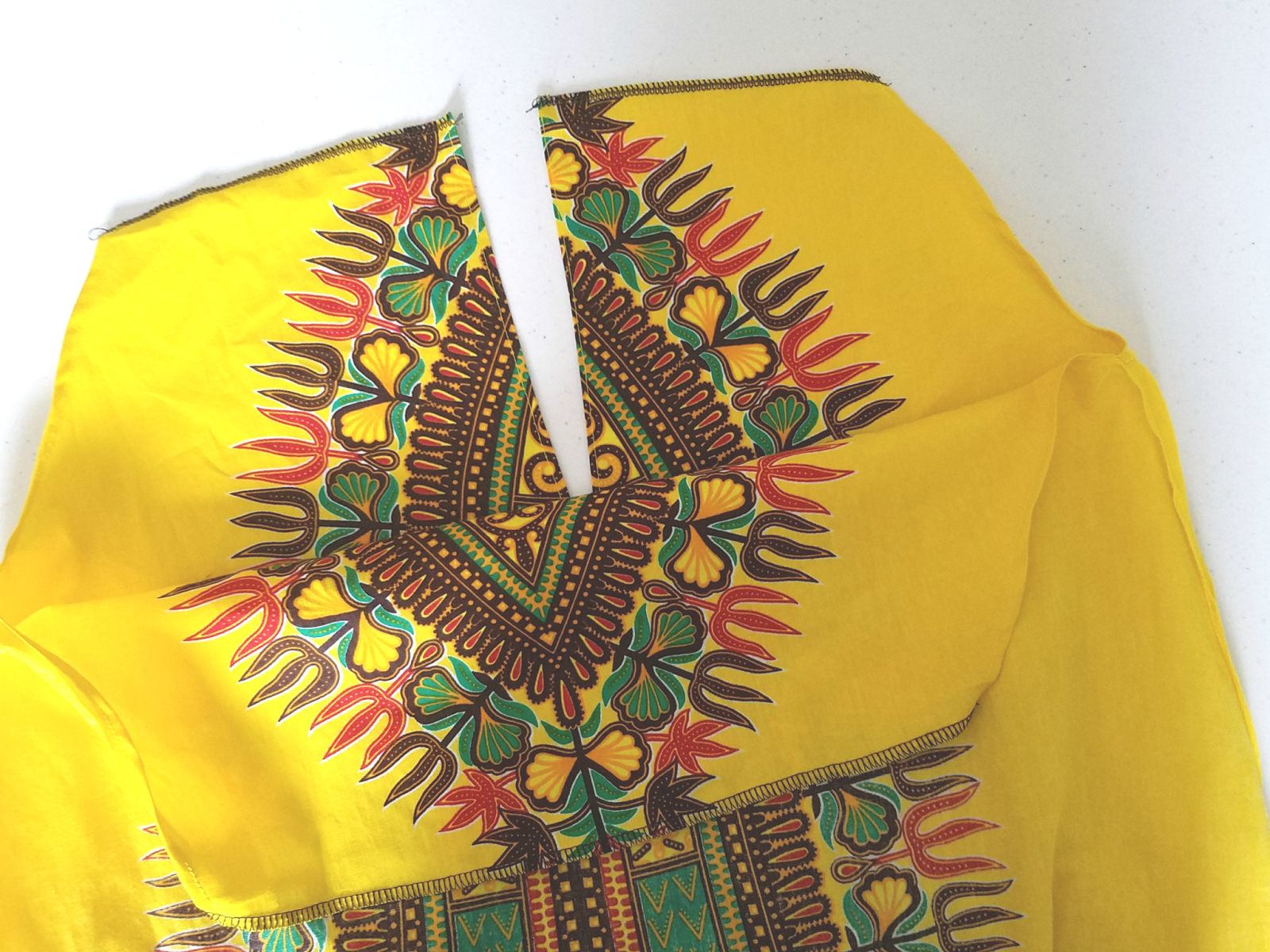 COMMENT FAIRE UNE ROBE AFRICAINE ?