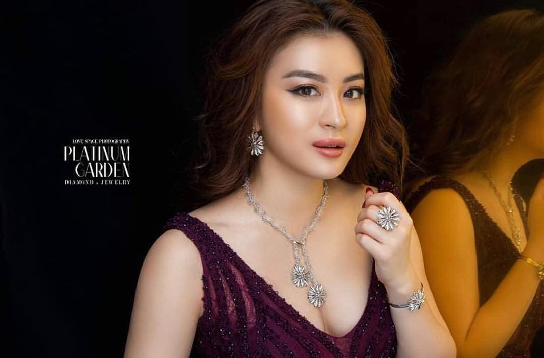 Wutt Hmone Shwe Yee | Myanmar Model Girl
