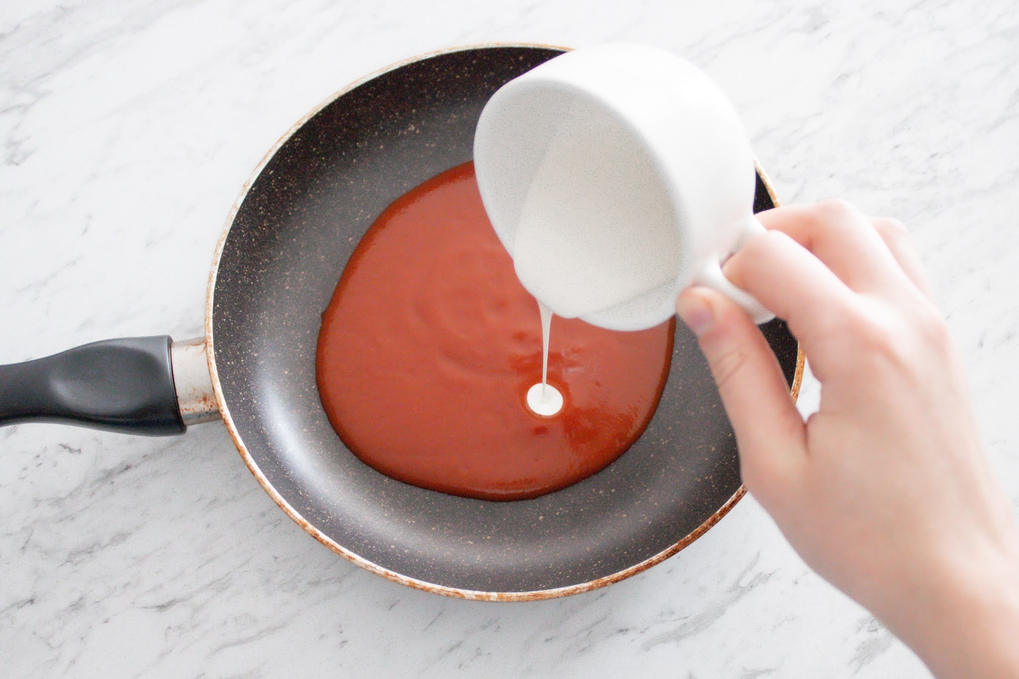 Cheesy Vodka Sauce... Without The Vodka SAMANTHA RUE