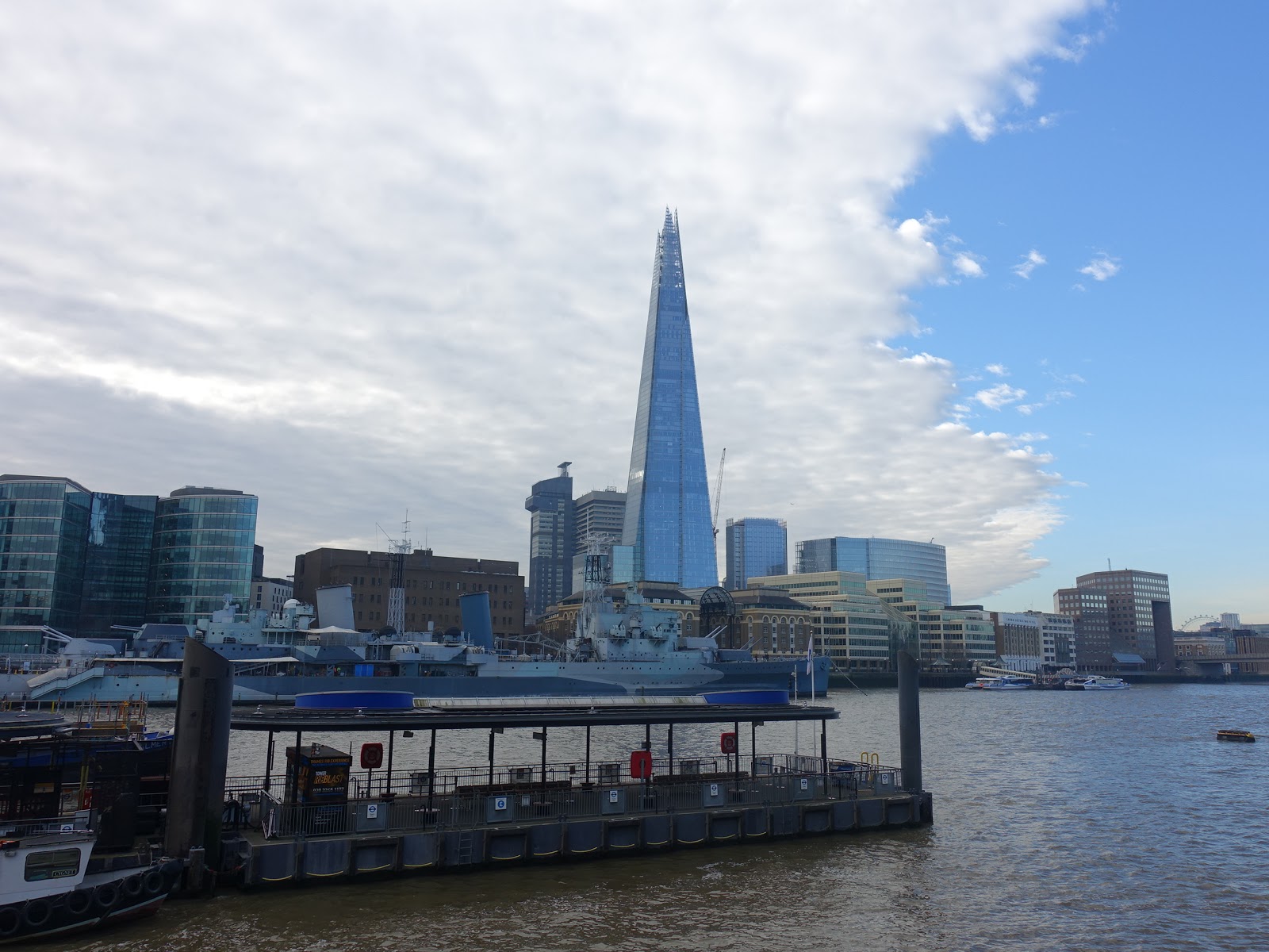 Paul Bakery Three Quays (London, UNITED KINGDOM) ★★★☆☆ A traveling