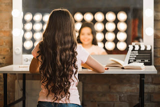 Cada tipo de cabelo requer um cuidado diferente. Aprenda como cuidar dos cabelos aqui