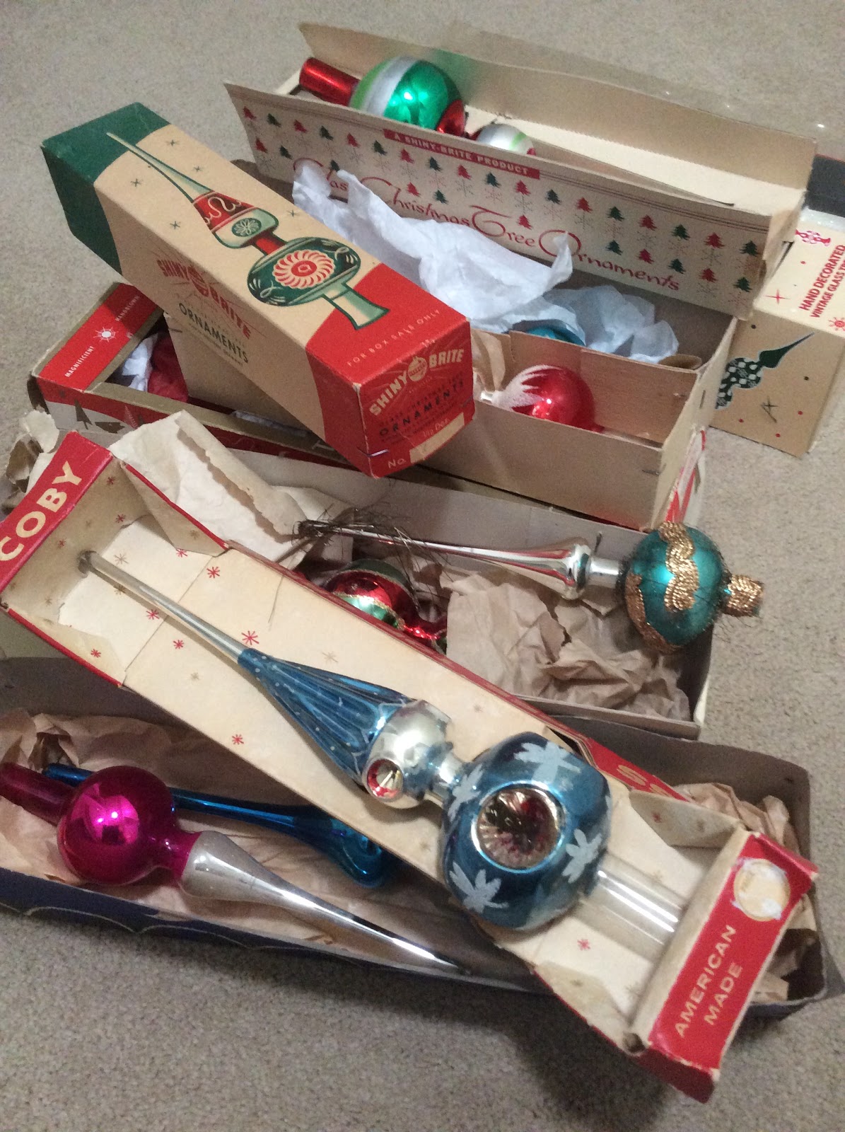 Fresh Vintage by Lisa S How to Display Tree Toppers