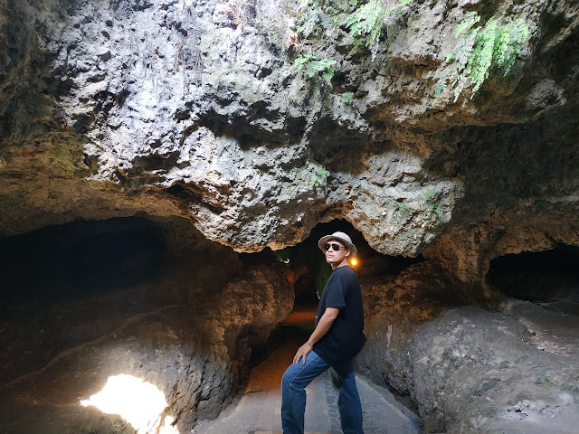 pose dulu di goa dempo kebumen jawa tengah keindahan goa dempo kebumen jawa tengah