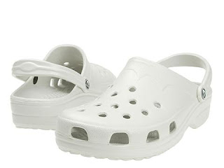 crocs blancos