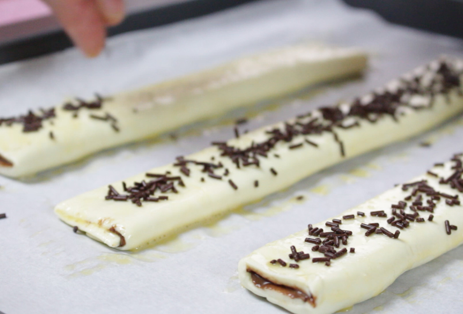 Flautas de Hojaldre con Chocolate