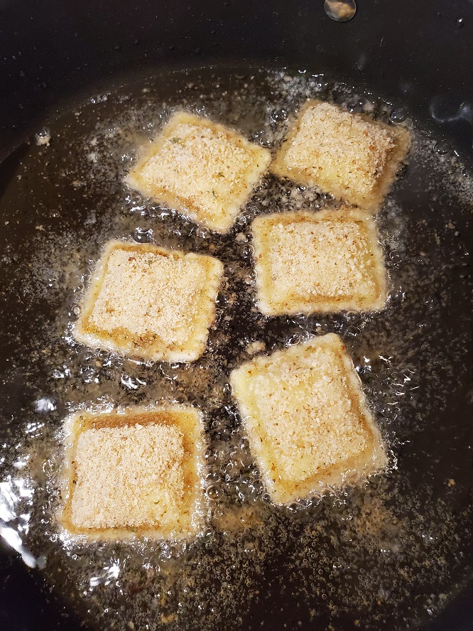 Italian Fried Ravioli What's Cookin' Italian Style Cuisine