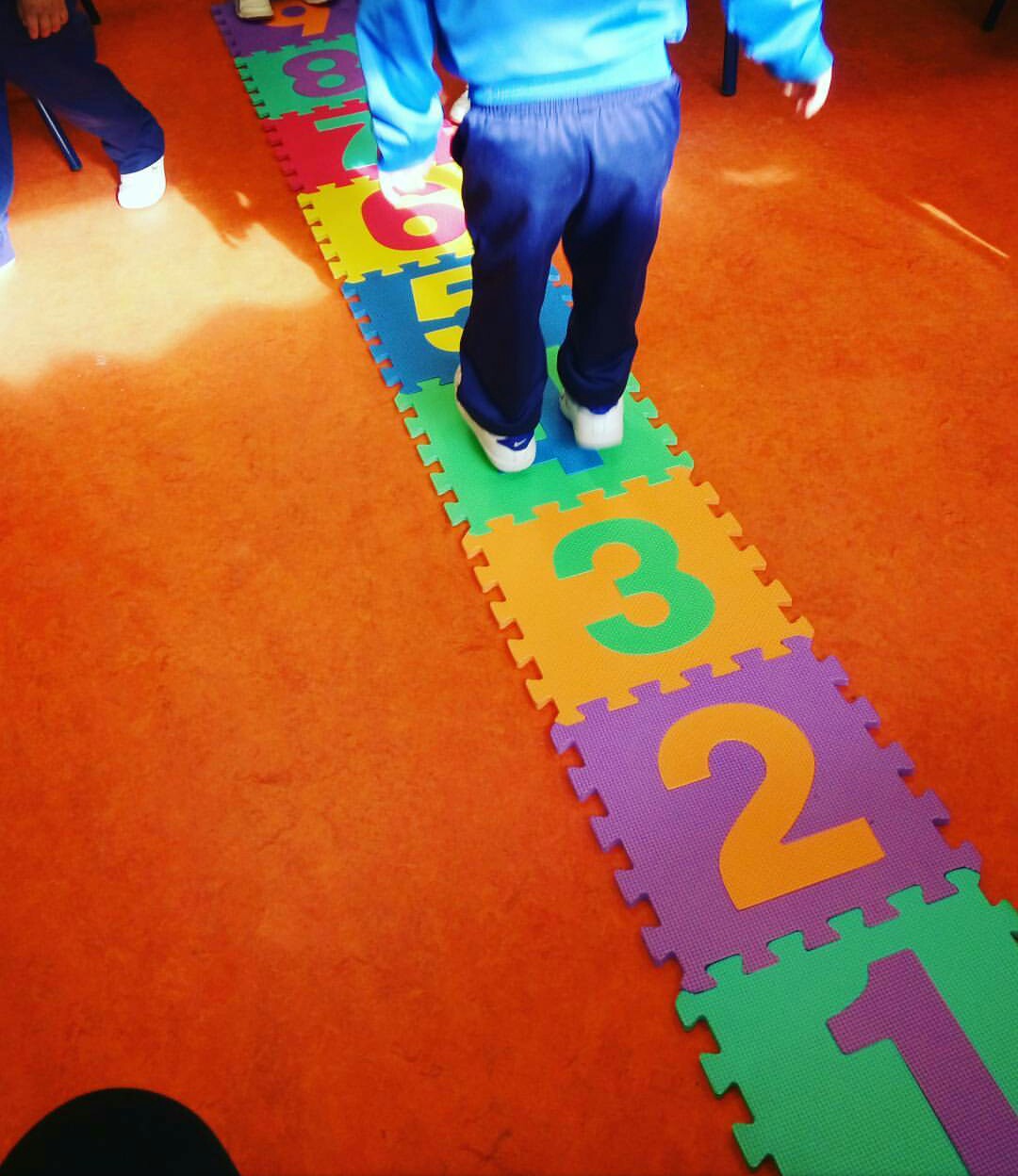 Detectable Negrita opción En el aula de Marta: La alfombra de los números ¡Sumamos y restamos con  ella!
